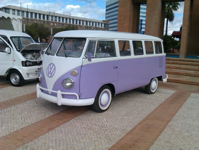  Classic vehicles for an original night 
